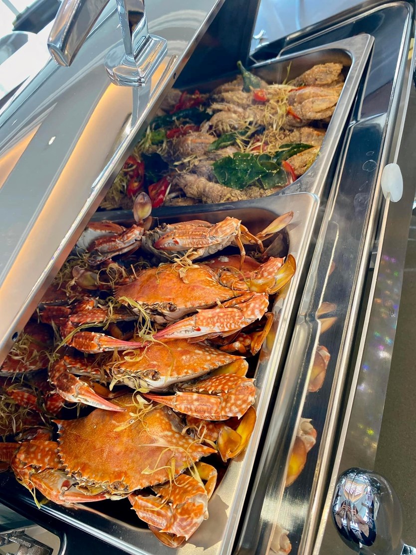 Du thuyền nhà hàng Paradise Delight Hạ Long