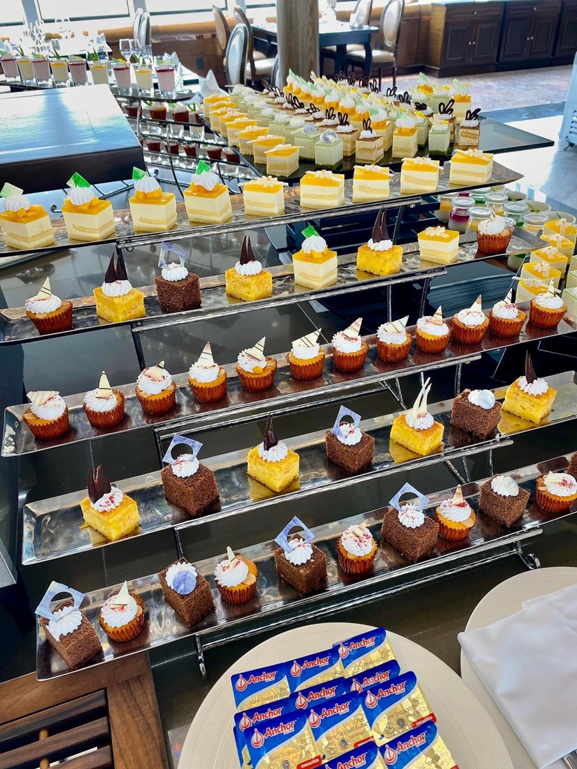 Du thuyền nhà hàng Paradise Delight Hạ Long