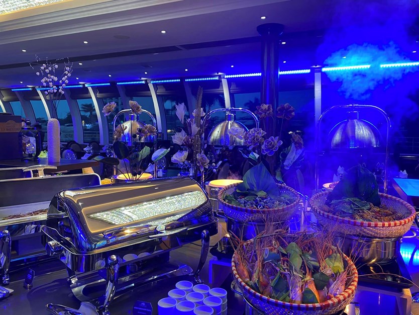 Du thuyền nhà hàng Paradise Delight Hạ Long