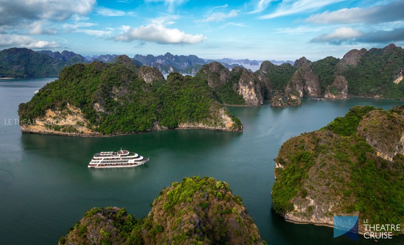 Du thuyền Le Theatre cruise 5 sao Lan Hạ