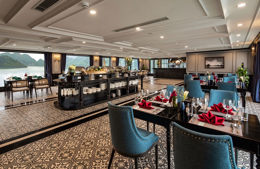 Du thuyền Doris cruise 5 sao vịnh Lan Hạ