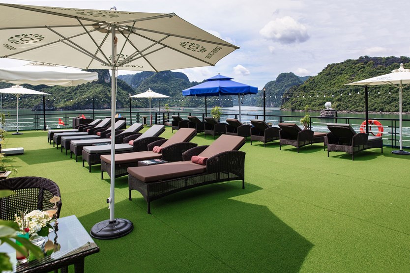 Du thuyền Doris cruise 5 sao vịnh Lan Hạ