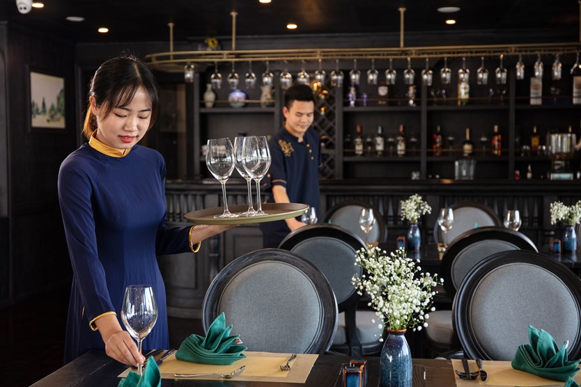 Du thuyền La Regina Grand 5 sao vịnh Lan Hạ