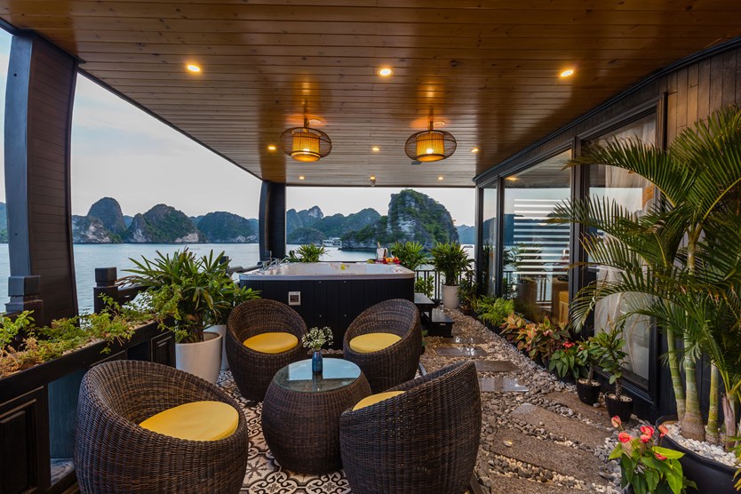 Du thuyền La Regina Grand 5 sao vịnh Lan Hạ