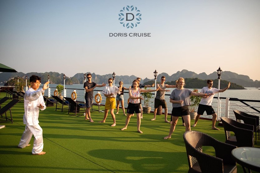 Du thuyền Doris cruise 5 sao vịnh Lan Hạ