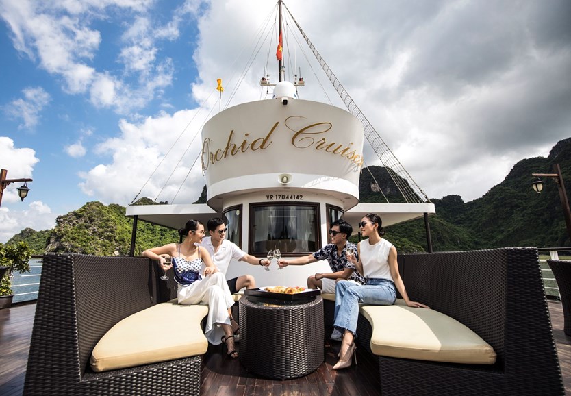 Du thuyền Orchid Classic cruise 5 sao vịnh Lan Hạ