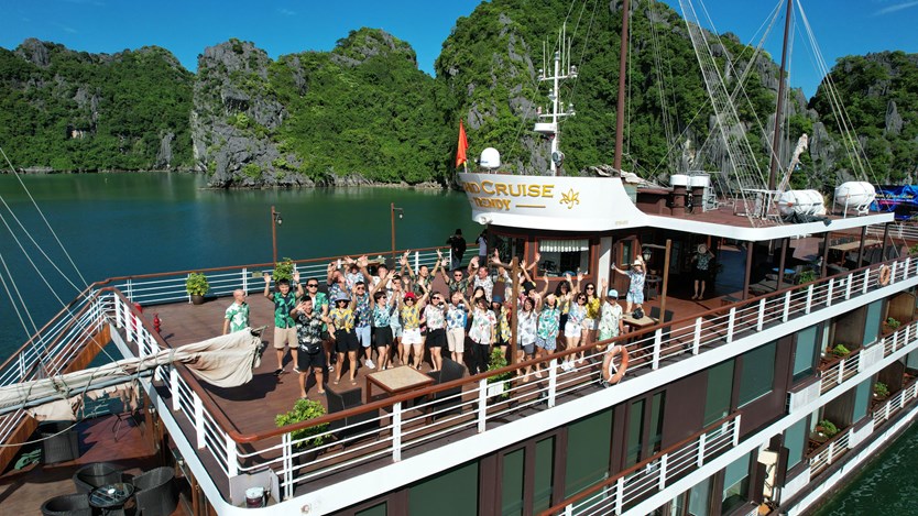 Du thuyền Orchid Trendy cruise 5 sao vịnh Lan Hạ
