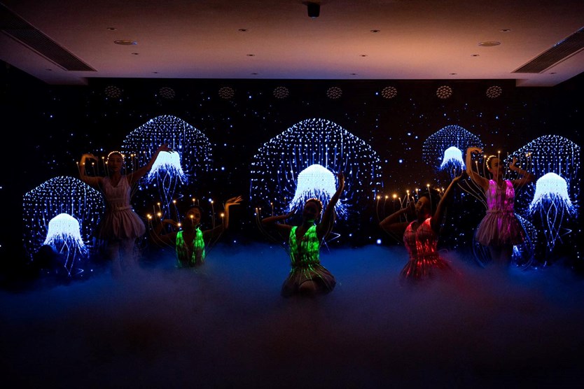 Du thuyền nhà hàng Paradise Delight Hạ Long