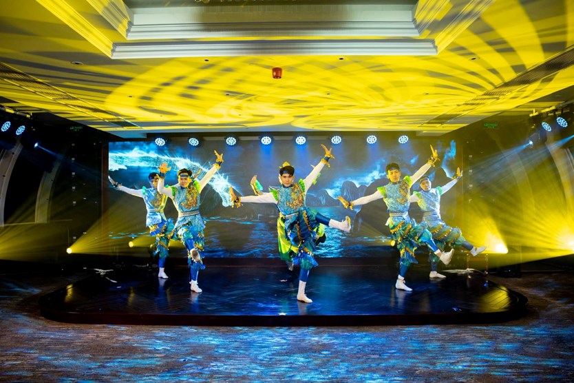 Du thuyền nhà hàng Paradise Delight Hạ Long