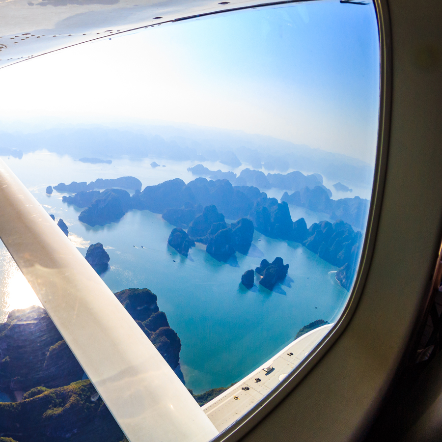 Thuỷ phi cơ vịnh Hạ Long và những điều cần biết 18 Toàn cảnh vịnh Hạ Long từ trên máy bay