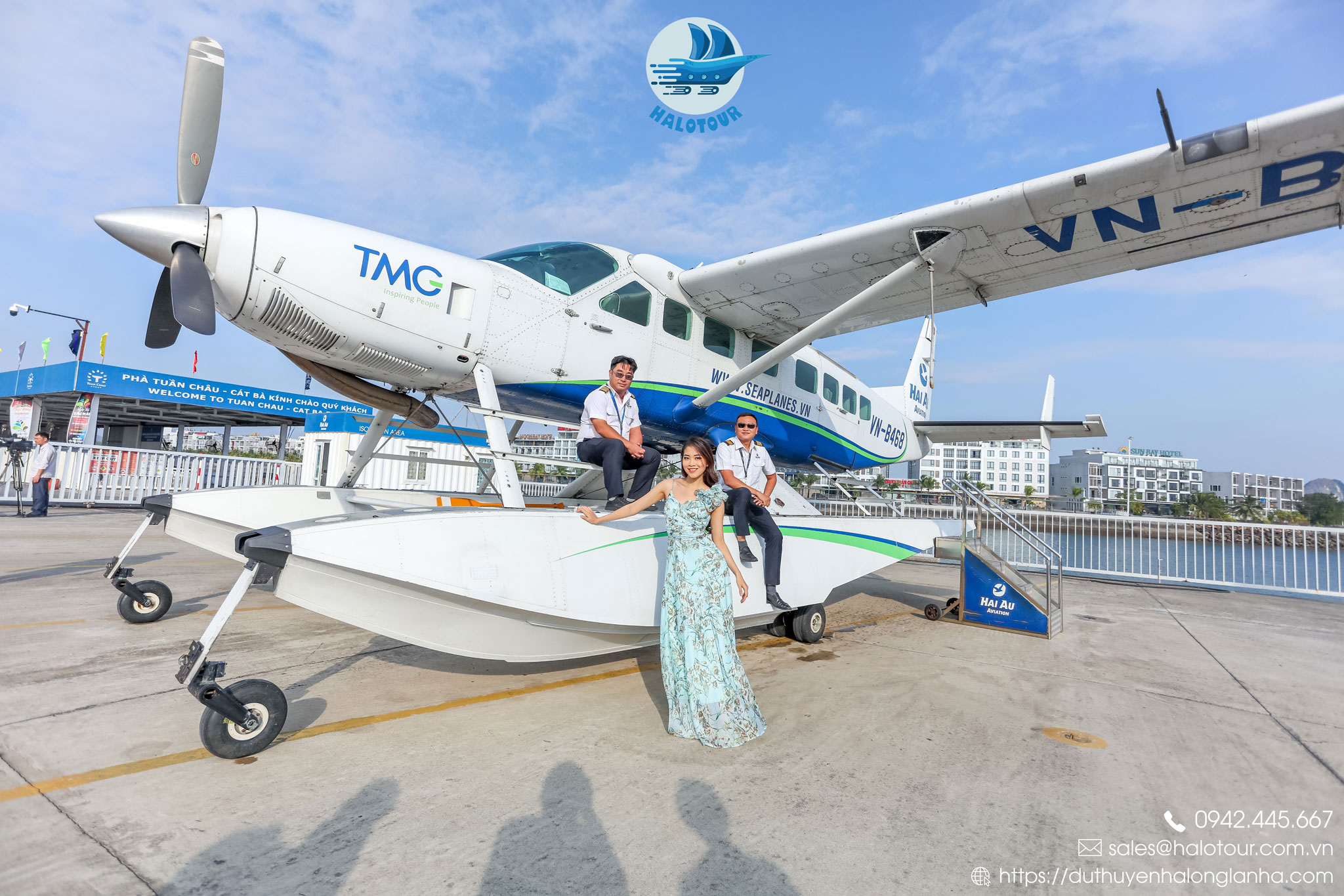 Thuỷ phi cơ vịnh Hạ Long và những điều cần biết 16 Bạn có thể nhờ các anh phi công chụp ảnh cùng để bức ảnh thuỷ phi cơ Tuần Châu thêm "ngầu" nhé