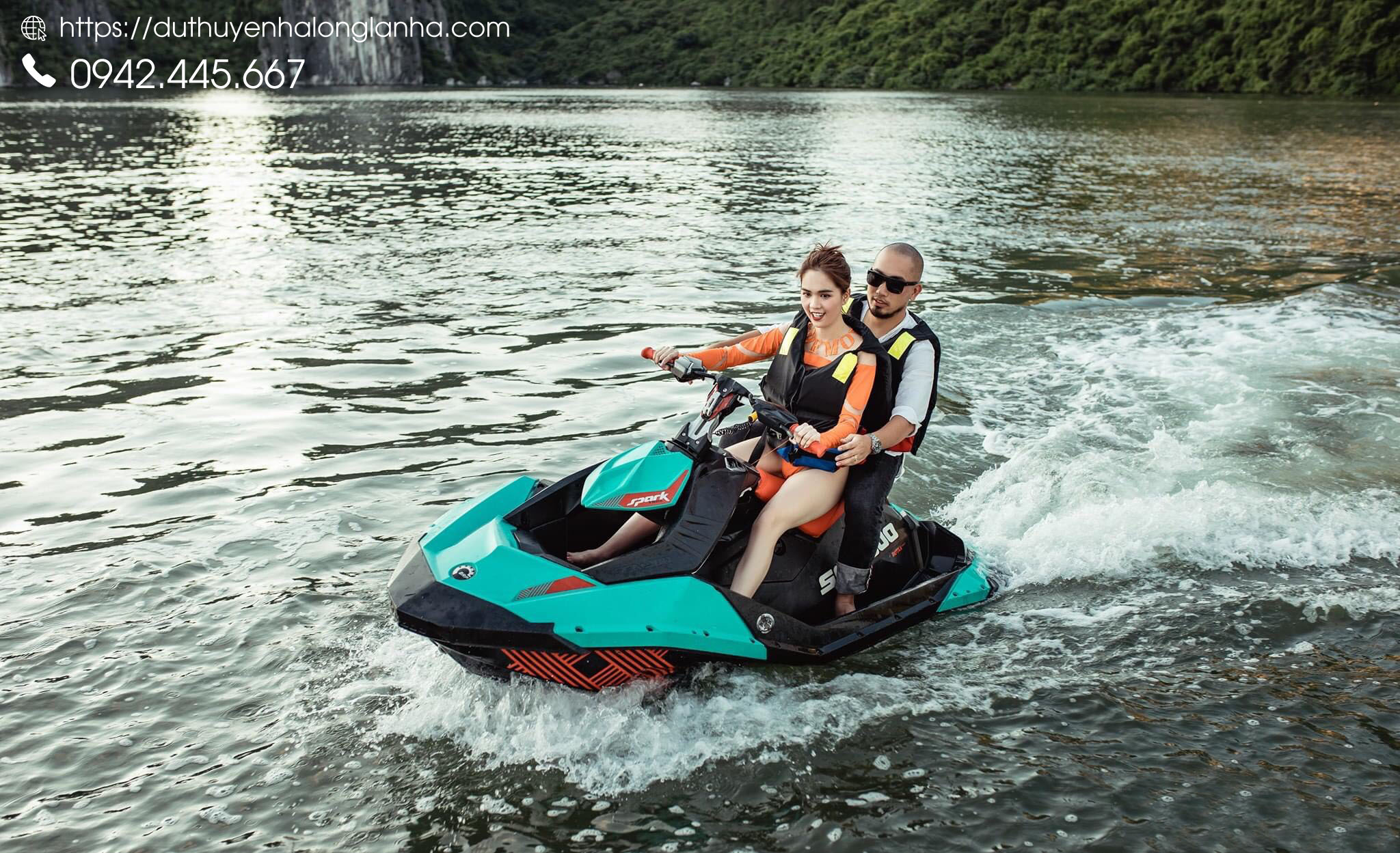 Du thuyền cá nhân hạng sang cho thuê tại Hạ Long 44 Người mẫu Ngọc Trinh đi xe máy nước trên vịnh Hạ Long