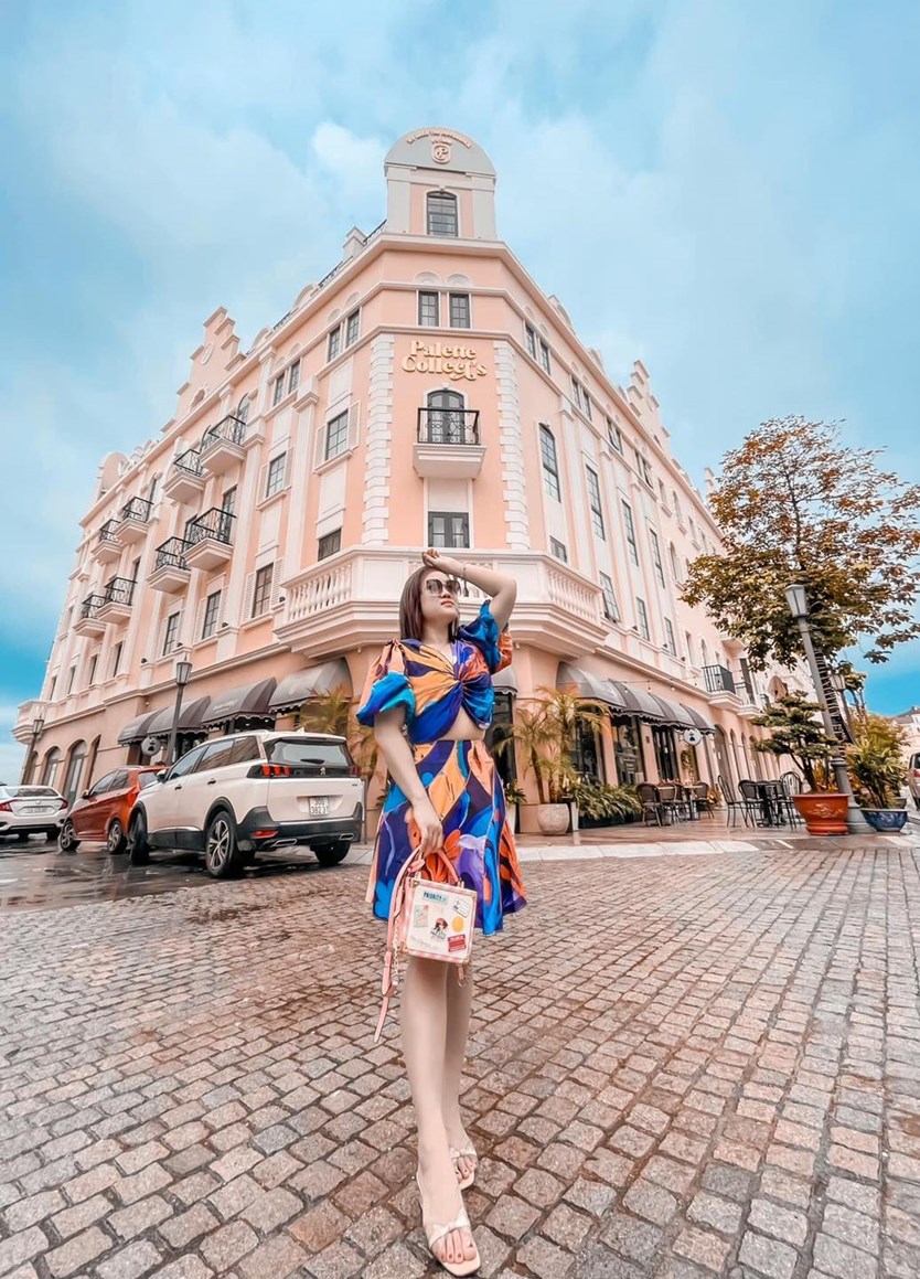 Khách sạn 3* Hạ Long siêu xinh Palette Collect’s