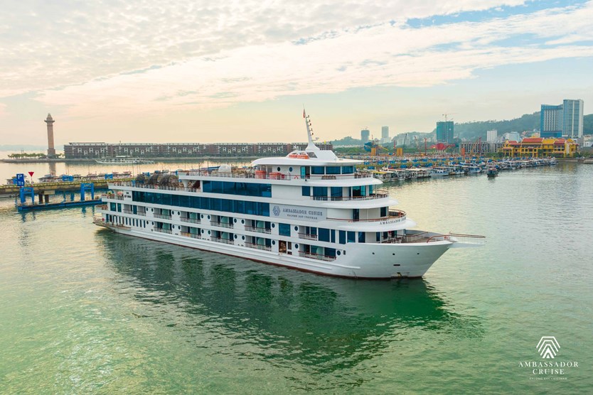 Du thuyền Ambassador Day cruise 6* vịnh Hạ Long