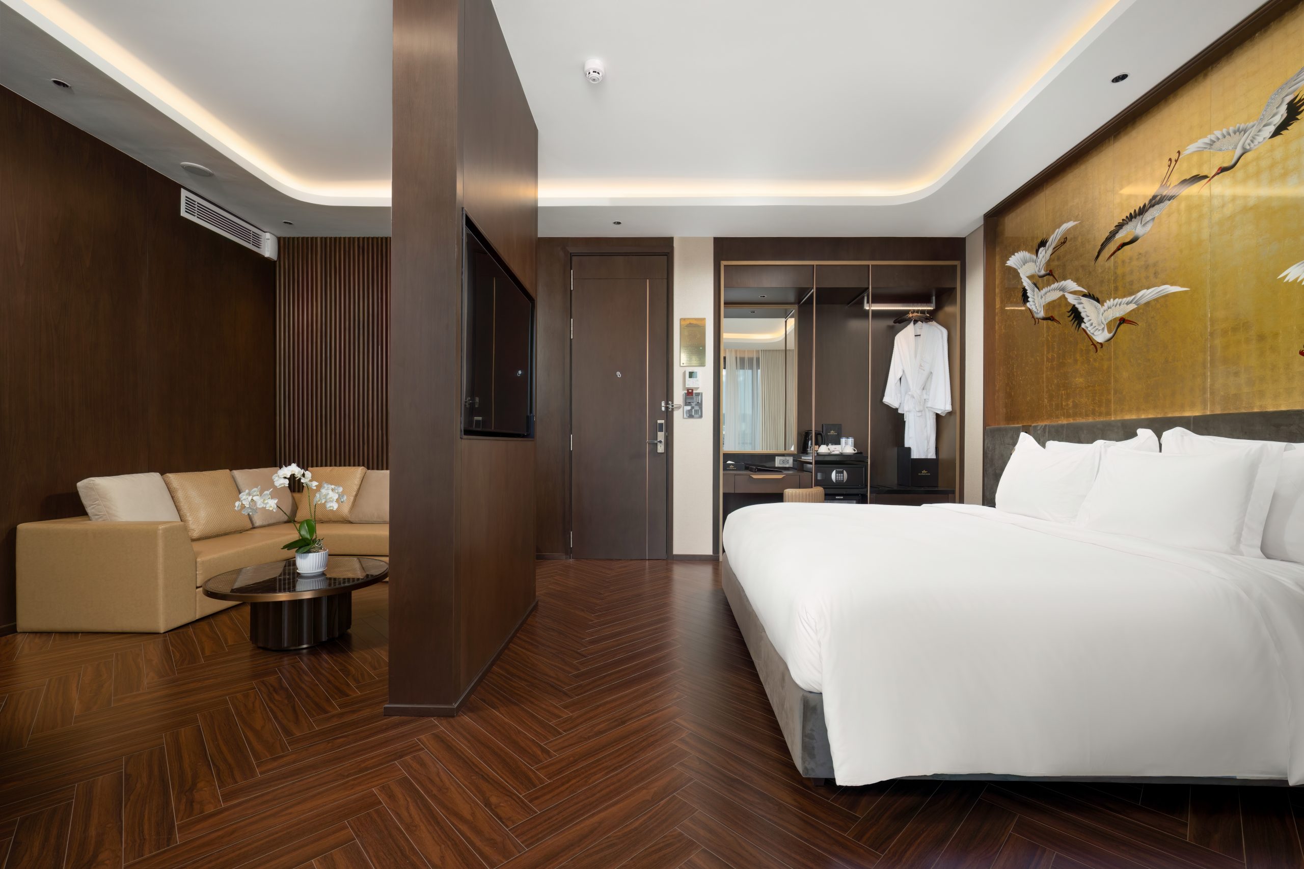 Du thuyền Sea Stars Hạ Long đẳng cấp thượng lưu 17 Chỉ có duy nhất 1 phòng Junior Suite diện tích 44m2 trên Du thuyền 5* Sea Stars cruise