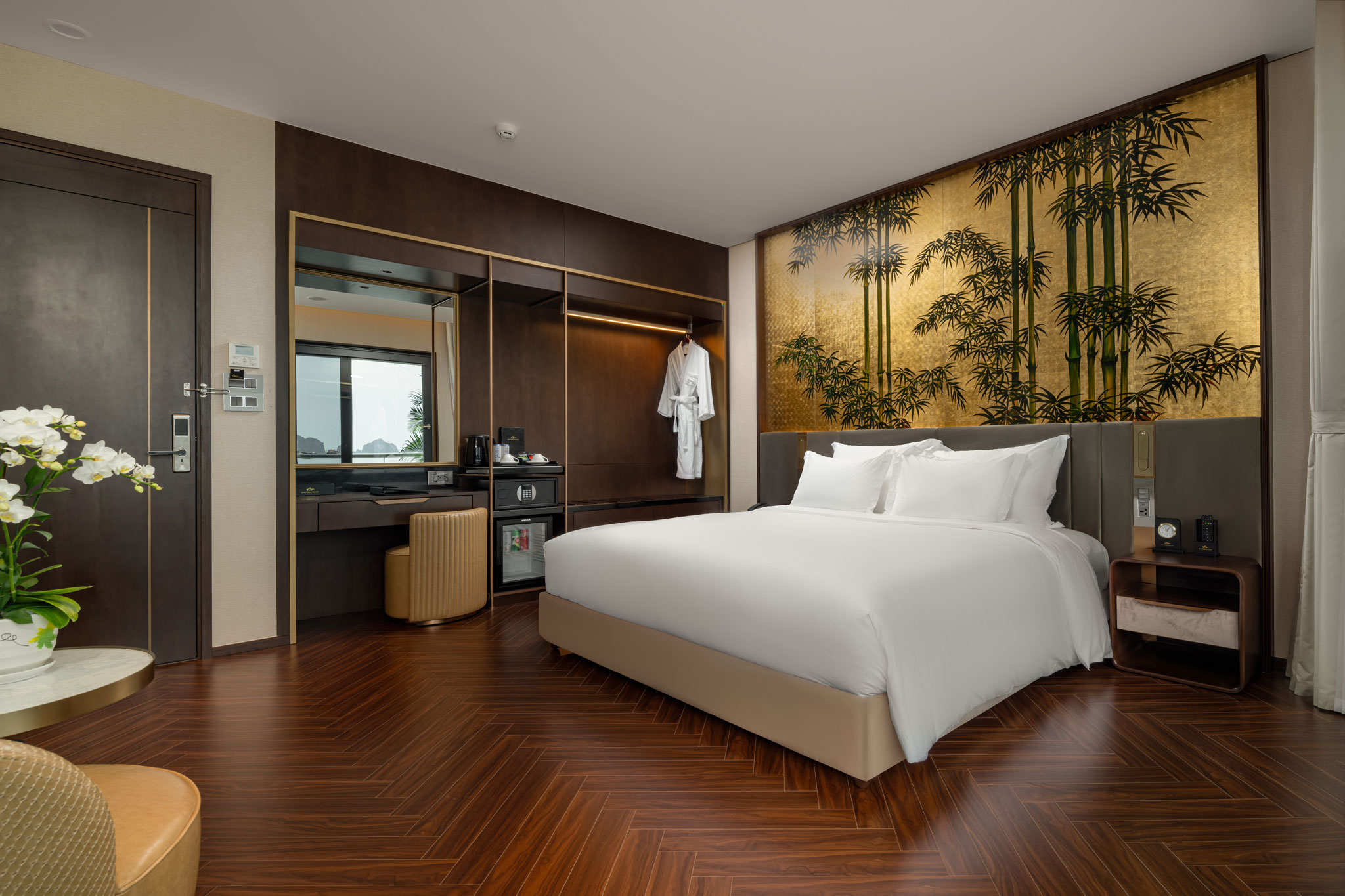 Du thuyền Sea Stars Hạ Long đẳng cấp thượng lưu 13 Hạng phòng DBL Deluxe 1 giường lớn diện tích 30m2 trên Du thuyền Sea Stars cruise