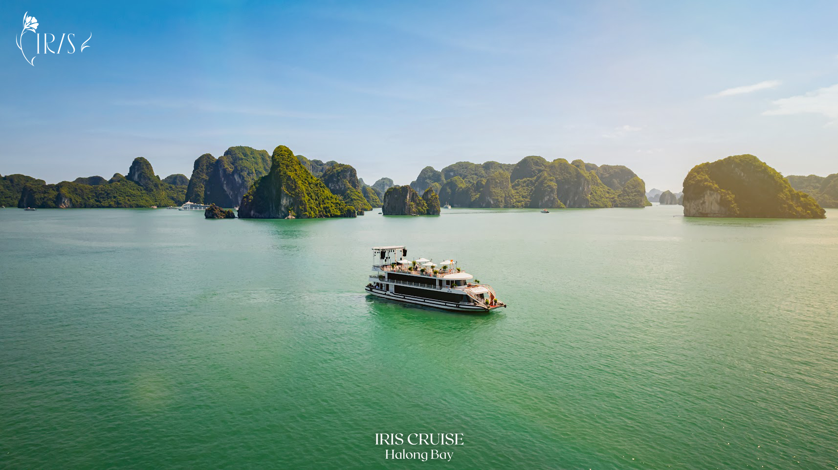 Du thuyền Iris cruise tour Hạ Long 6h trong ngày 1 Du thuyền 5* tham quan vịnh Hạ Long trong ngày Iris cruise