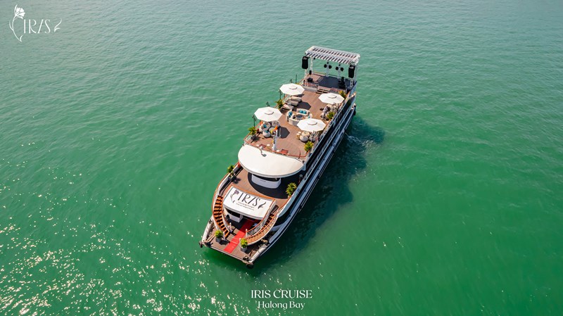 Du thuyền Iris cruise tour Hạ Long 6h trong ngày