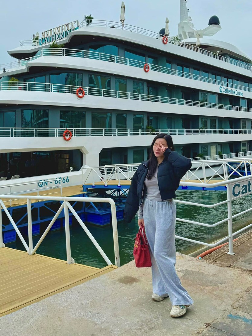 Du thuyền Catherine cruise Hạ Long đẳng cấp 6 sao