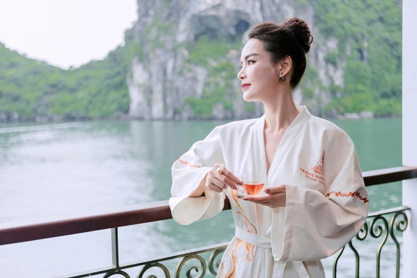 Du thuyền 5 sao Indochine Premium vịnh Hạ Long