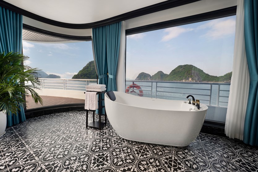 Du thuyền Catherine cruise Hạ Long đẳng cấp 6 sao