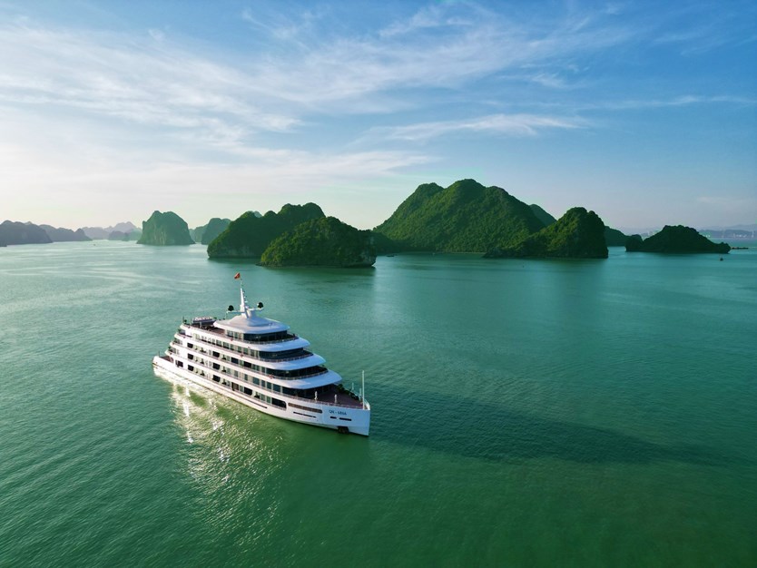 Du thuyền Catherine cruise Hạ Long đẳng cấp 6 sao