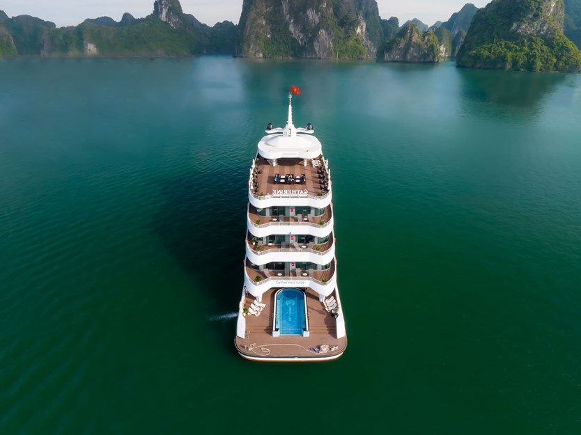 Du thuyền Catherine cruise Hạ Long đẳng cấp 6 sao