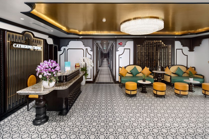 Du thuyền Catherine cruise Hạ Long đẳng cấp 6 sao
