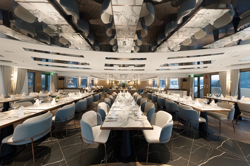 Du thuyền Grand Pioneers cruise Hạ Long chuẩn 6*