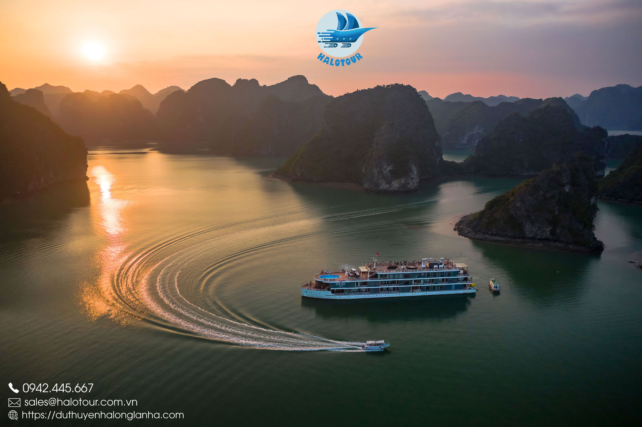 Du thuyền 5* Heritage Bình Chuẩn dưới hoàng hôn vịnh Lan Hạ