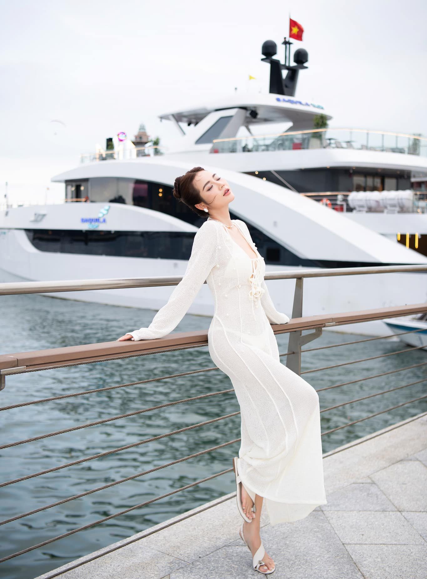 Huyen Lizzie đón sinh nhật tại du thuyền Saquila Yacht