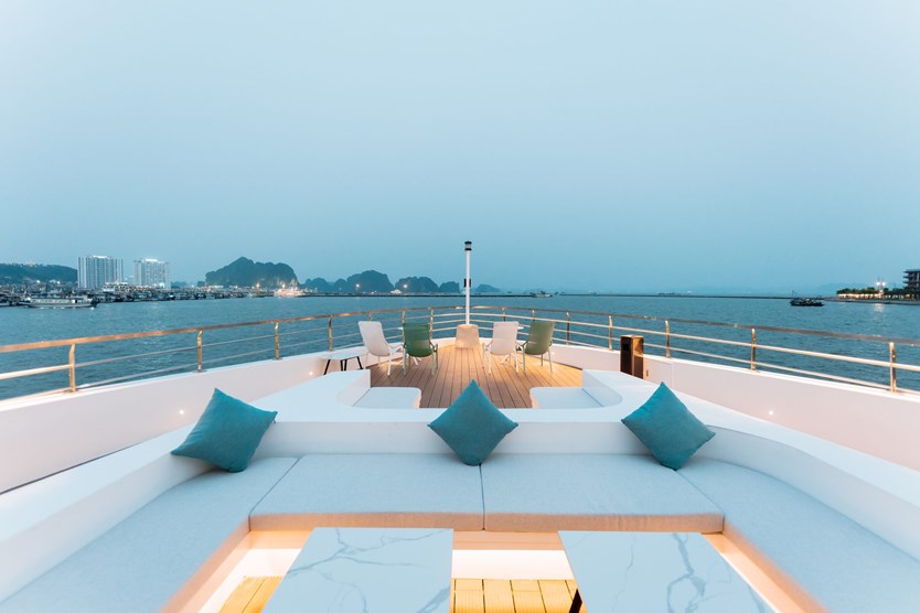 Saquila Yacht – Du thuyền ăn tối đẳng cấp 5 sao
