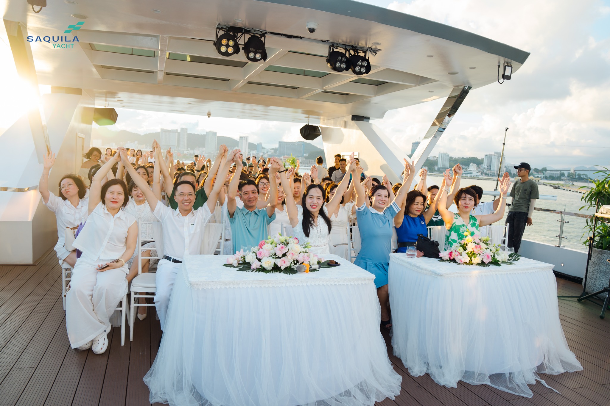 Ngân hàng TMCP Đầu tư và Phát triển Việt Nam - Chi nhánh Hoàn Kiếm Tổ chức sự kiện trên du thuyền Saquila Yacht