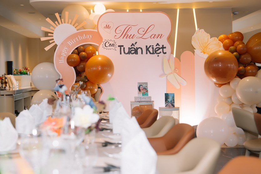 Saquila Yacht – Du thuyền ăn tối đẳng cấp 5 sao