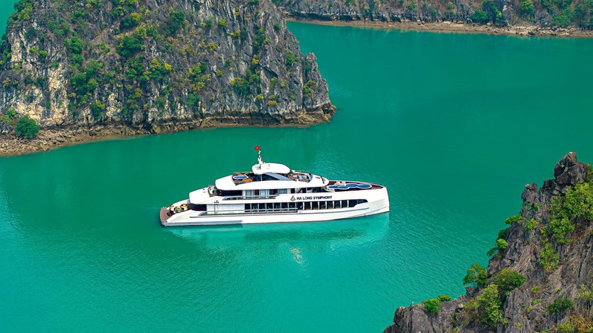 Du thuyền ăn tối Hạ Long Symphony Cruise 5*