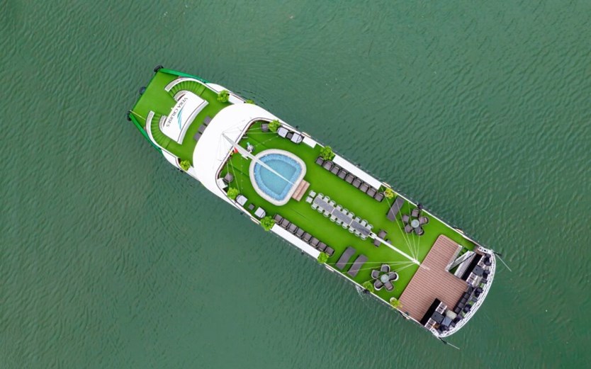 Du thuyền Vera Cruise 7 tiếng thăm Vịnh Hạ Long