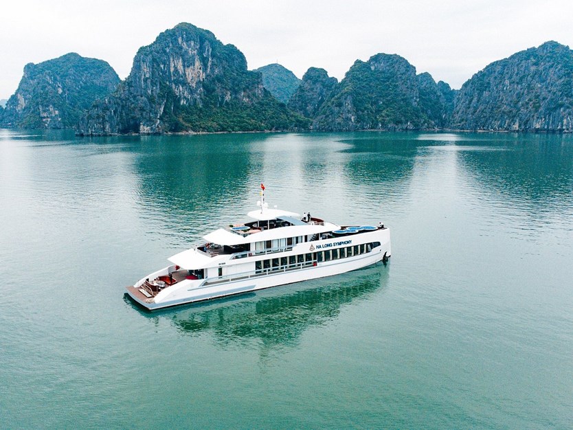 Du thuyền Ha Long Symphony tour Hạ Long 7h trong ngày