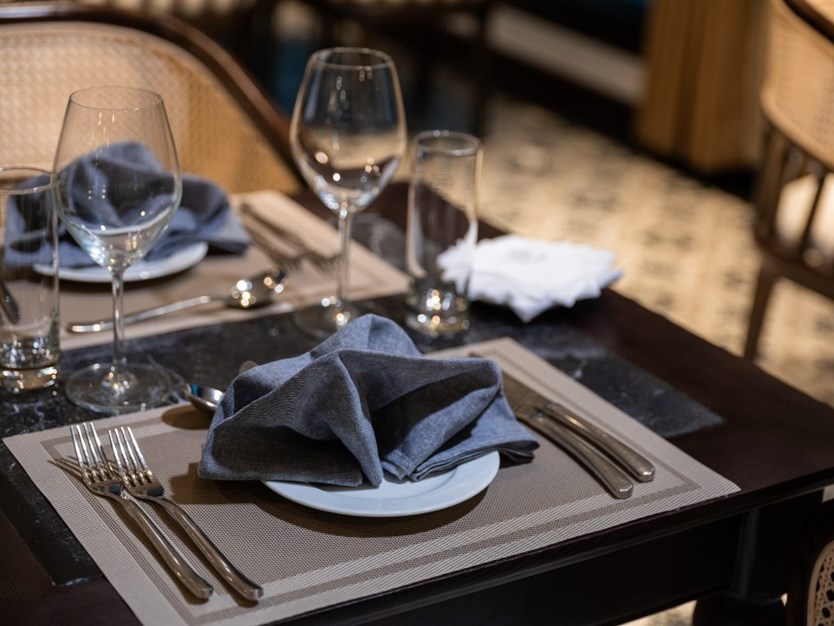 Du thuyền Velar Of The Seas 5 sao Vịnh Lan Hạ