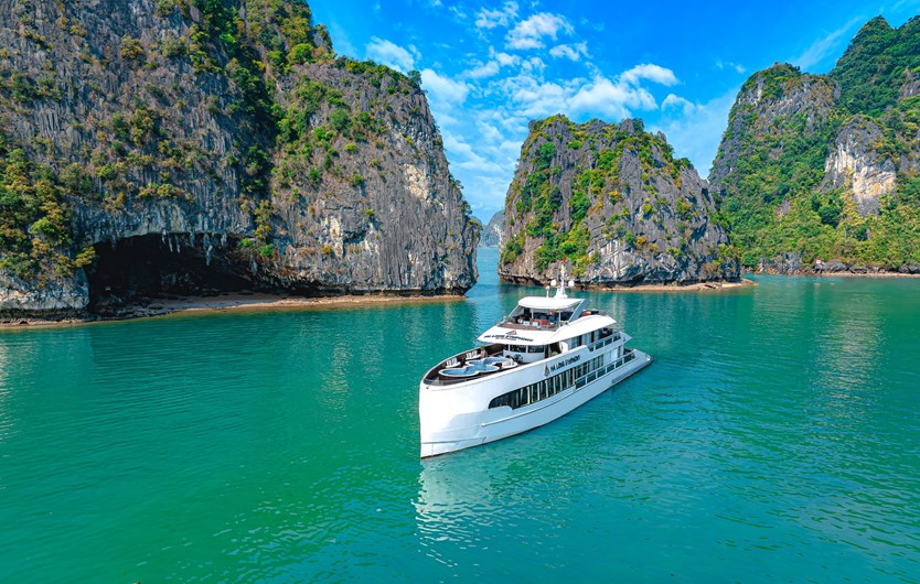 Du thuyền Ha Long Symphony tour Hạ Long 7h trong ngày