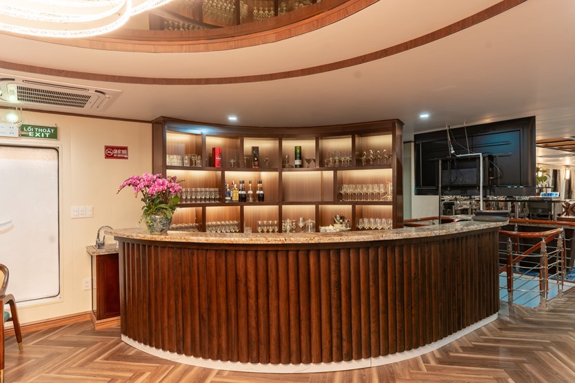 Du thuyền Ha Long Symphony tour Hạ Long 7h trong ngày