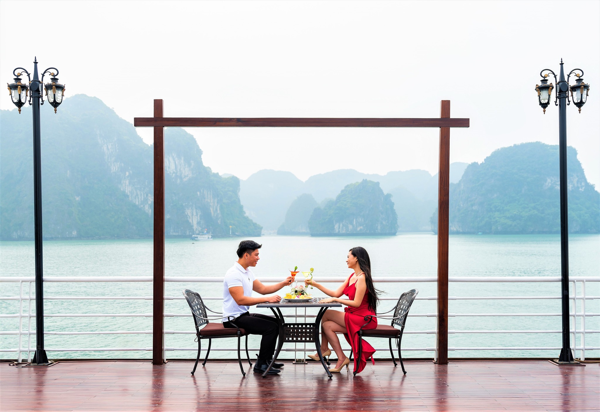 Sundeck du thuyền V-Dream