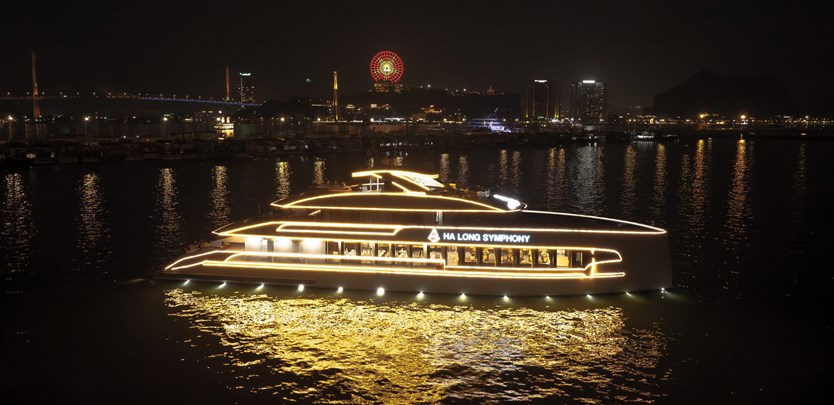 Du thuyền ăn tối Hạ Long Symphony Cruise 5*