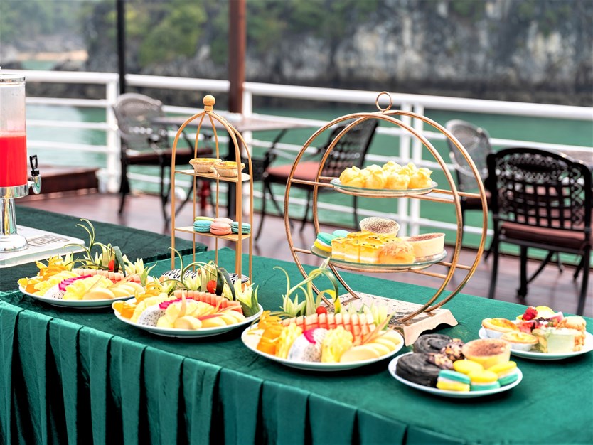 Du thuyền V-Dream 6 tiếng thăm Vịnh Hạ Long