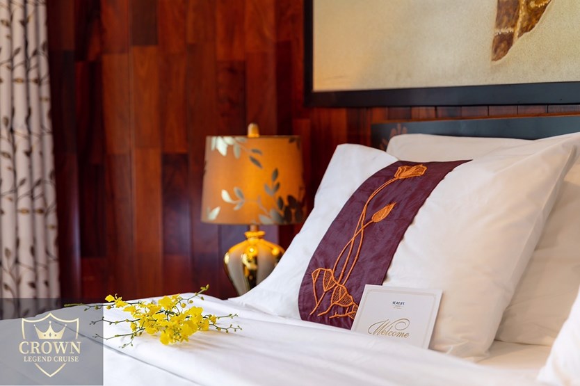 Du thuyền Crown Legend Vịnh Hạ Long 2 ngày 1 đêm