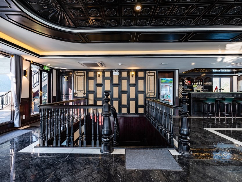 Du thuyền Rita cruise 5* Vịnh Lan Hạ