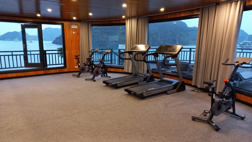 Du thuyền Rita cruise 5* Vịnh Lan Hạ