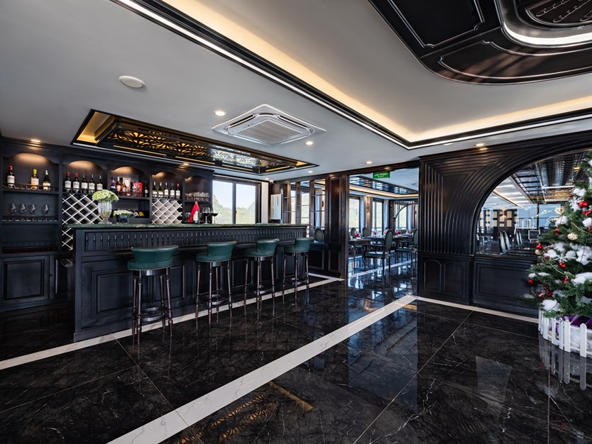 Du thuyền Rita cruise 5* Vịnh Lan Hạ