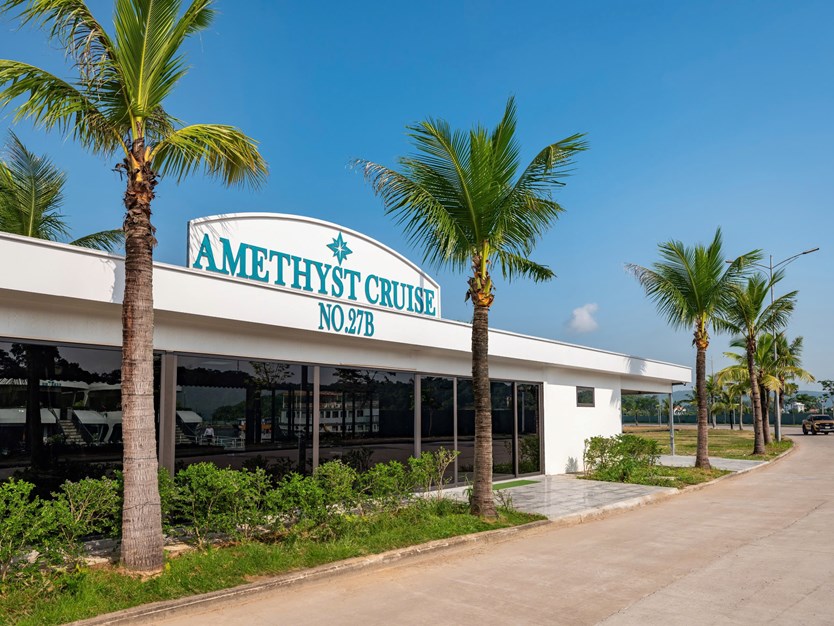 Du thuyền Amethyst Day cruise tour Hạ Long 7h trong ngày