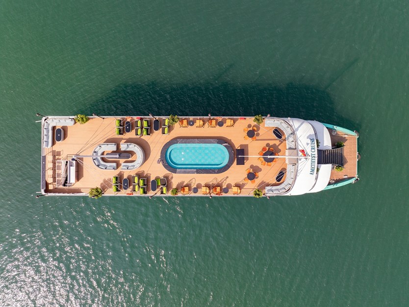 Du thuyền Amethyst Day cruise tour Hạ Long 7h trong ngày