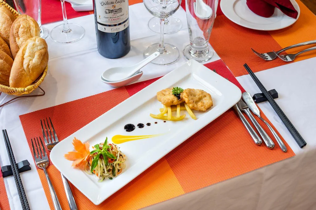 Du thuyền Aquamarine 5 sao Vịnh Hạ Long